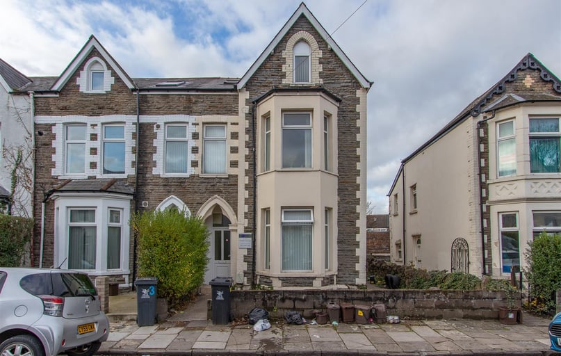 Gordon Road, Plasnewydd, Cardiff - Image 1